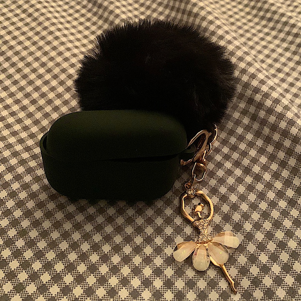 Pom-Pom Charm Case